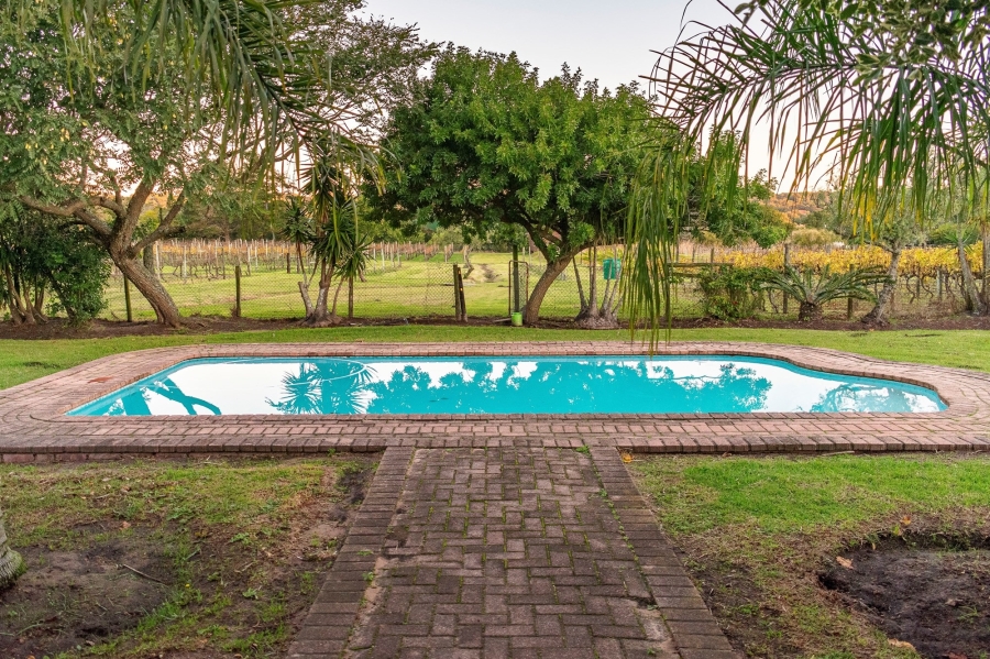 4 Bedroom Property for Sale in Theescombe Eastern Cape